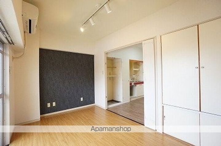 ラメゾンコマ502の内装