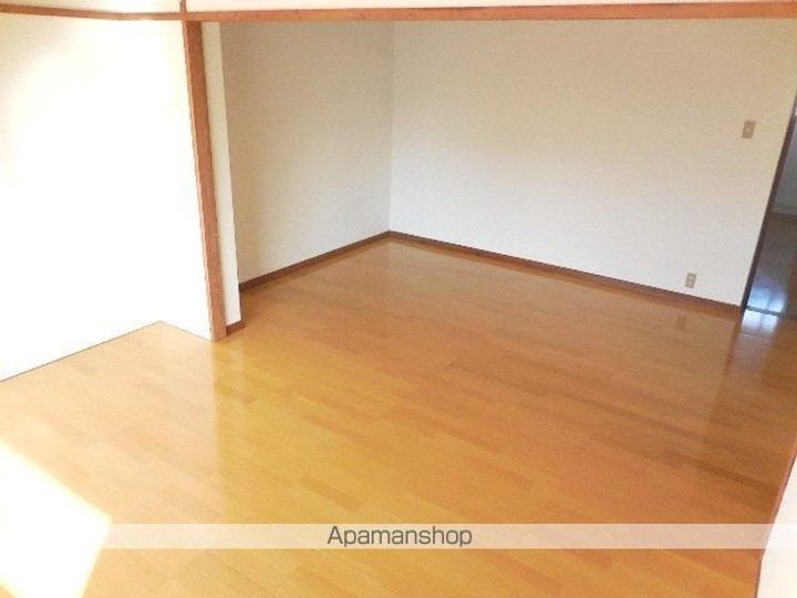 エスペランクレール長門石301の内装