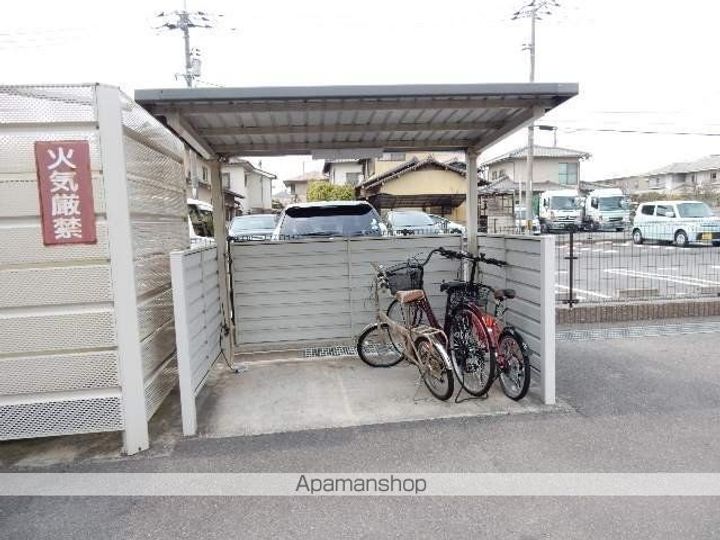 アルファーム C棟の外観