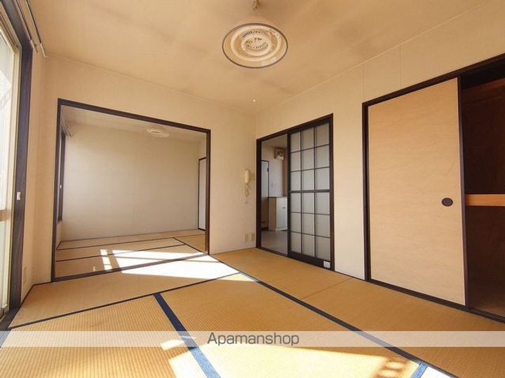 メゾンしらかば202の居間