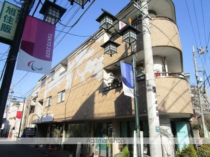 東京都杉並区堀ノ内3丁目の賃貸マンションの外観