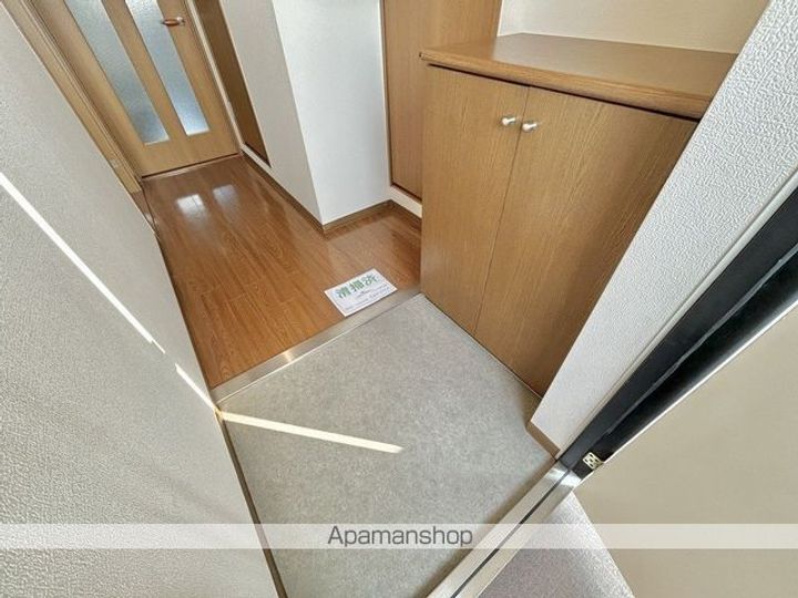 パルティールⅡ番館の玄関