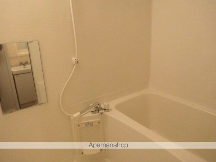 レオパレスカサフロールの風呂