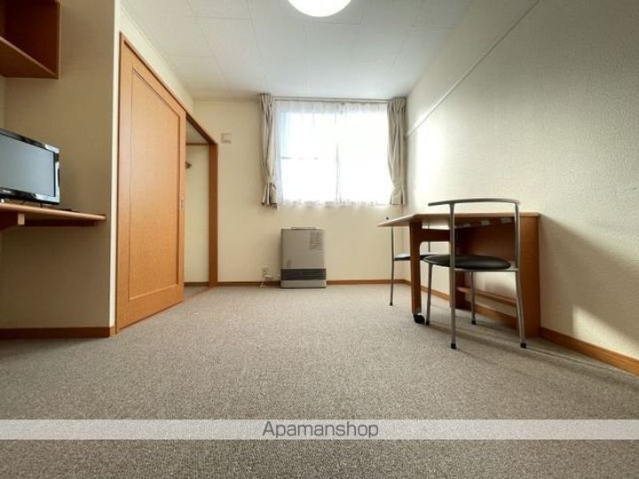 レオパレスエミール美原台B館206の内装