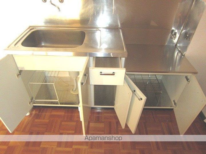 長野県長野市青木島1丁目の賃貸マンションの内装