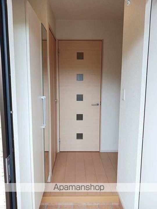 メゾン ブリーズの玄関