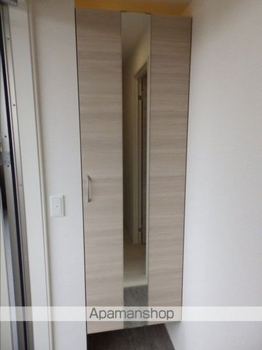 ディアライズ西市の玄関