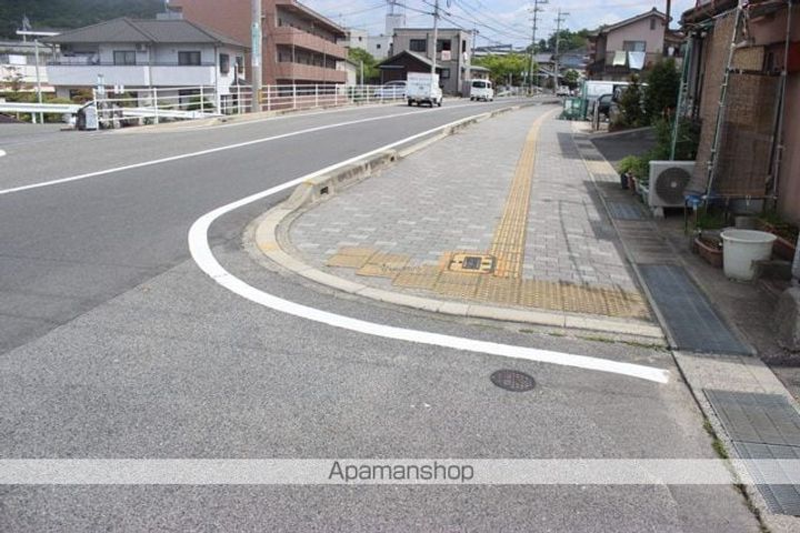 ARAHIRUK.O102の周辺