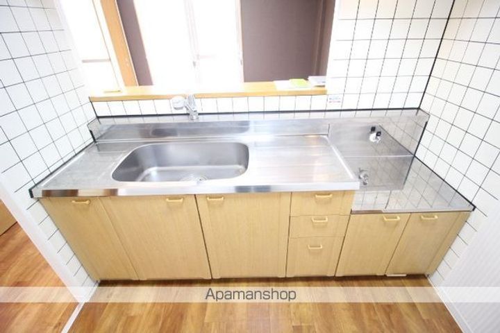 フォブール当新田 A棟101の内装