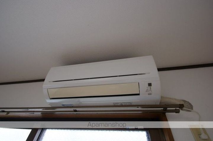 市ハイツの内装