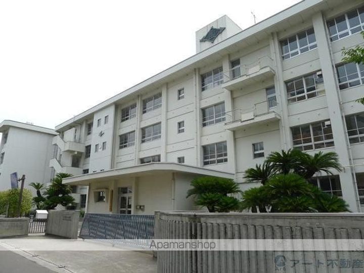 レイス三番町の周辺