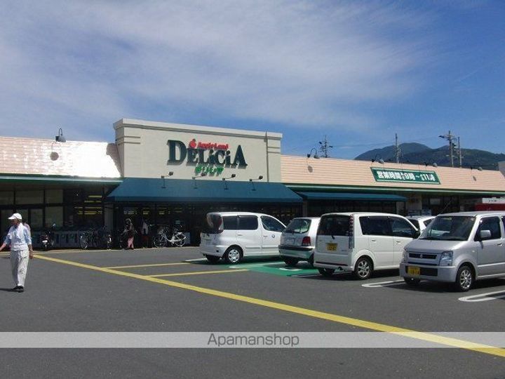 ルミエール Aの周辺