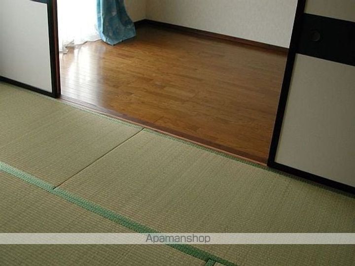 五町目一番館の居間