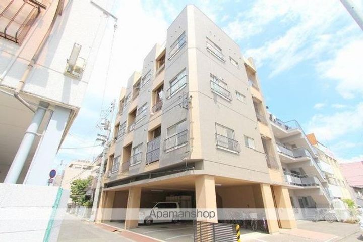 香川県高松市藤塚町3丁目の賃貸マンションの外観