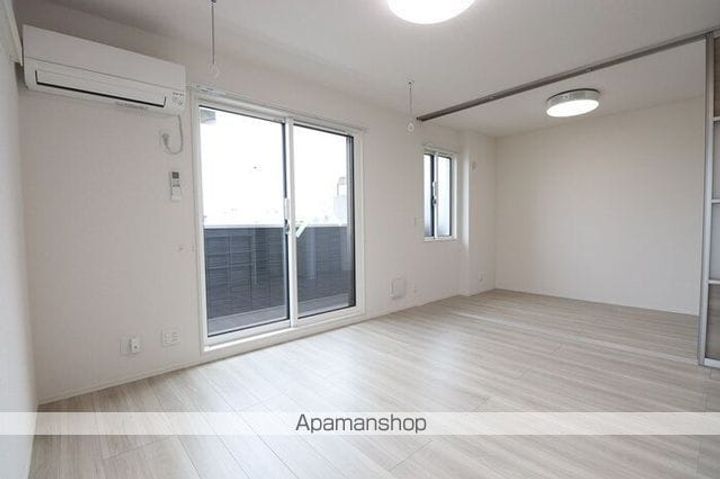 プア メリアの内装