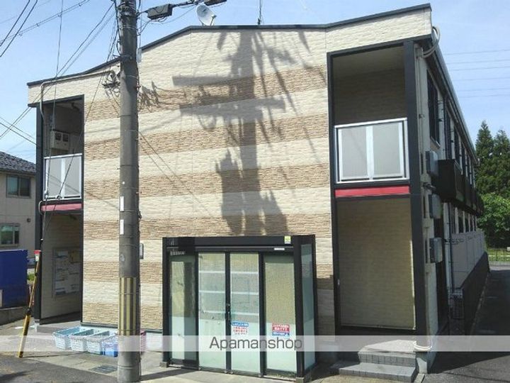 レオパレス赤坂203の外観
