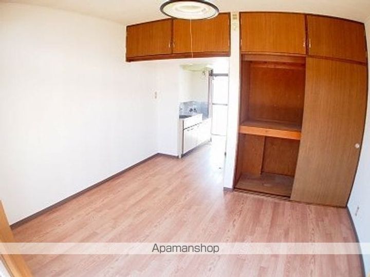 サンライズⅡ203の居間