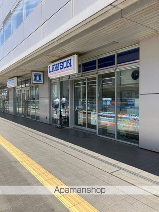 エスカレーズの周辺