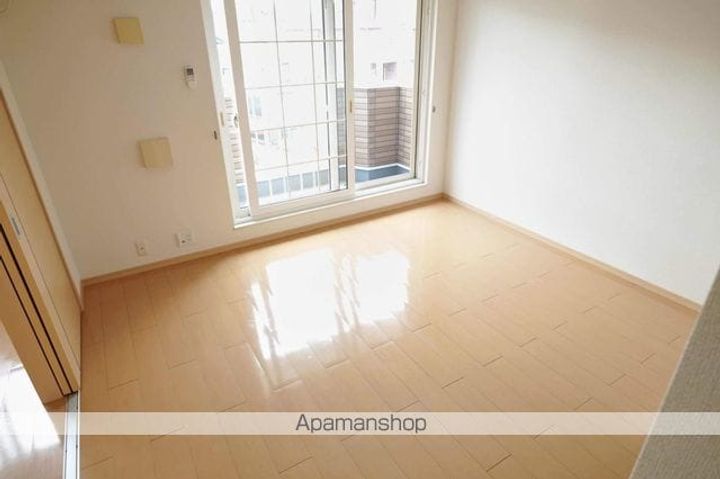 愛知県一宮市平島2丁目の賃貸アパートの内装