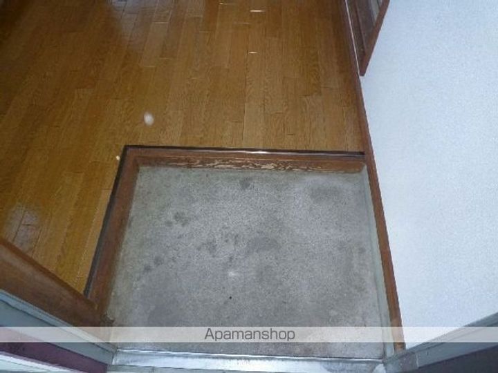 コーポ佳201の玄関