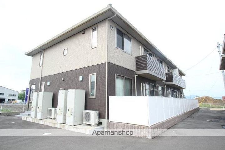 シャーメゾン上林の外観