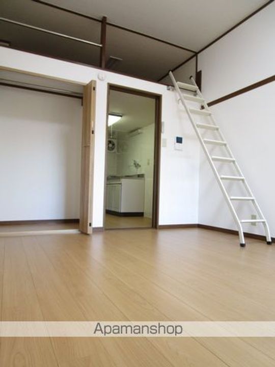 NMNハウスの内装