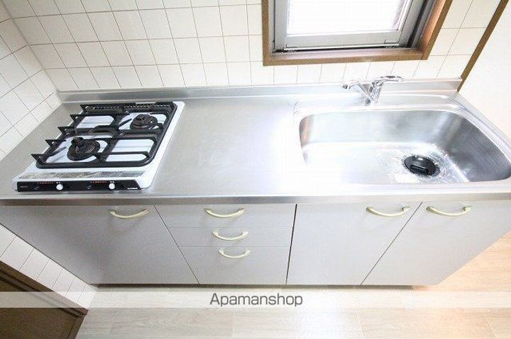 FJ日進通208の玄関