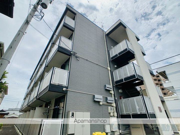レオパレス松山保免205の外観