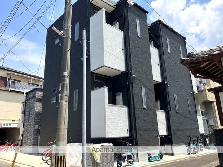 CB香椎フィオーレ102号室の外観