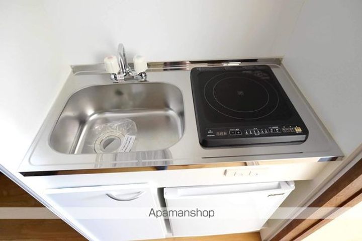 LIVEX 赤見の内装