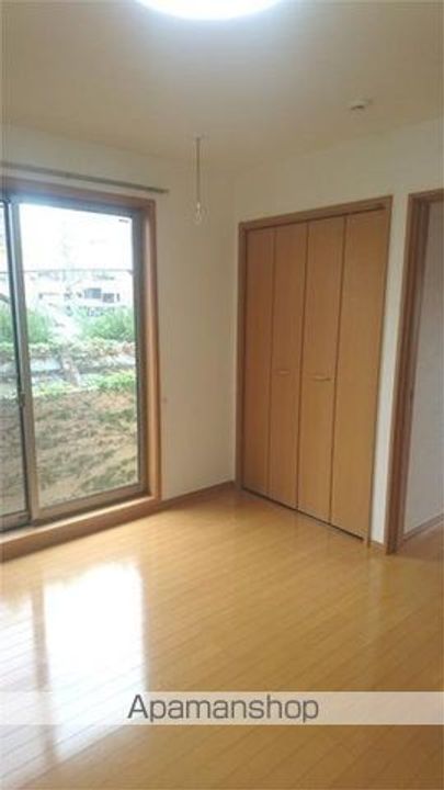 グランシャレー金町の居間