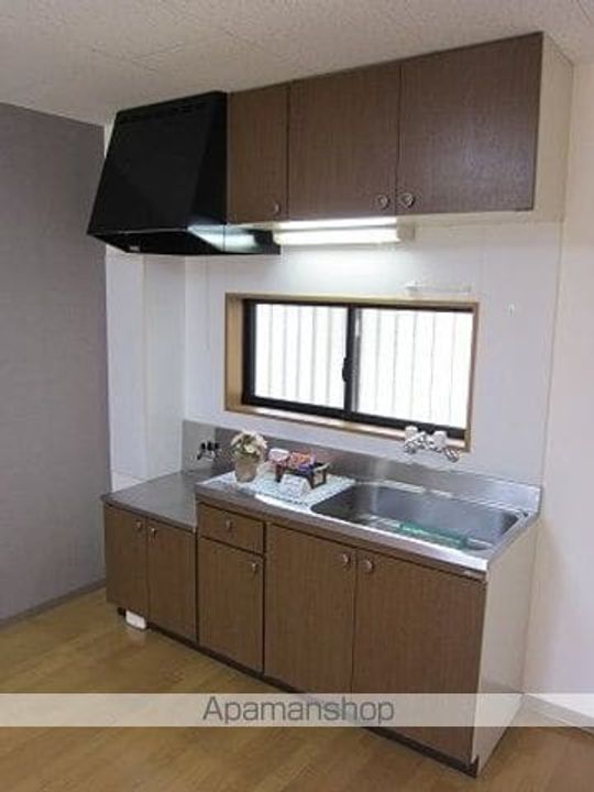 愛媛県新居浜市山田町の賃貸アパートのキッチン