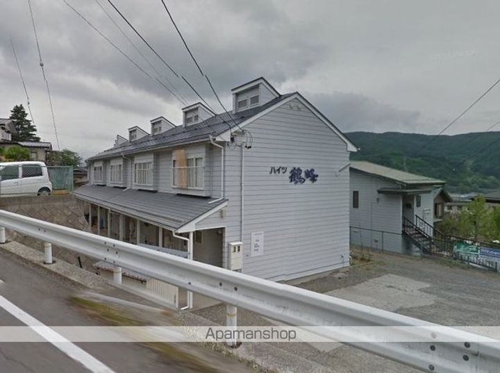 ハイツ鶴峰10の外観