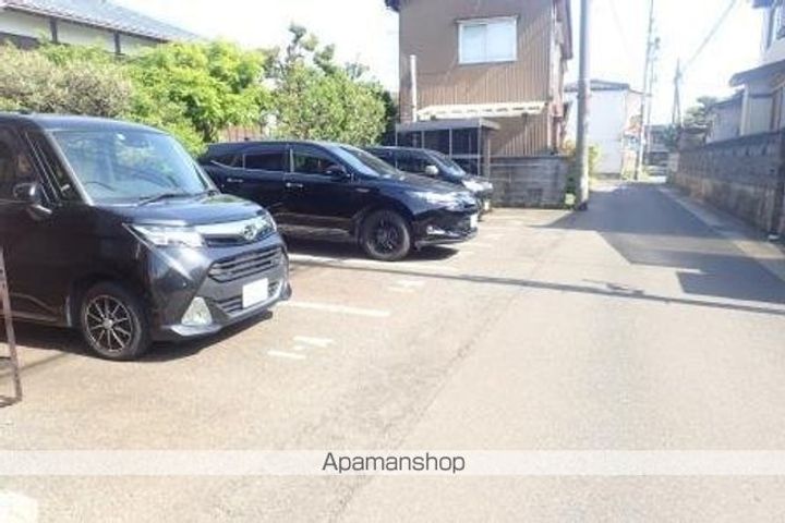 リヴ・カルディアのその他画像