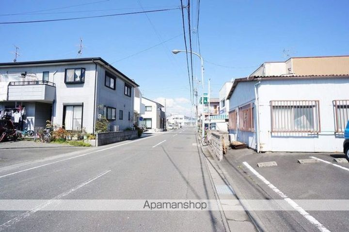 シャテロ巴の周辺