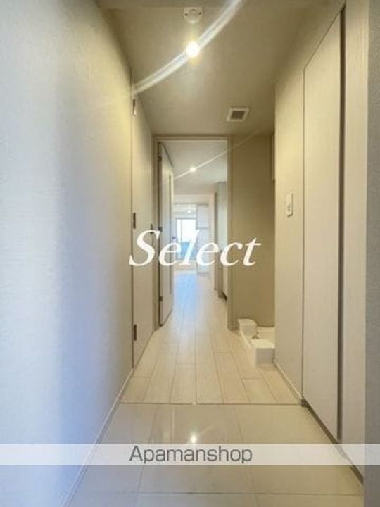 ラクレイス横濱関内の玄関