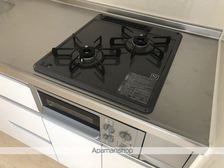 愛媛県四国中央市中曽根町の賃貸アパートの内装