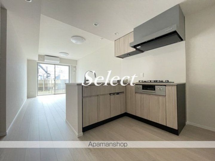 クラリティア横濱反町の居間