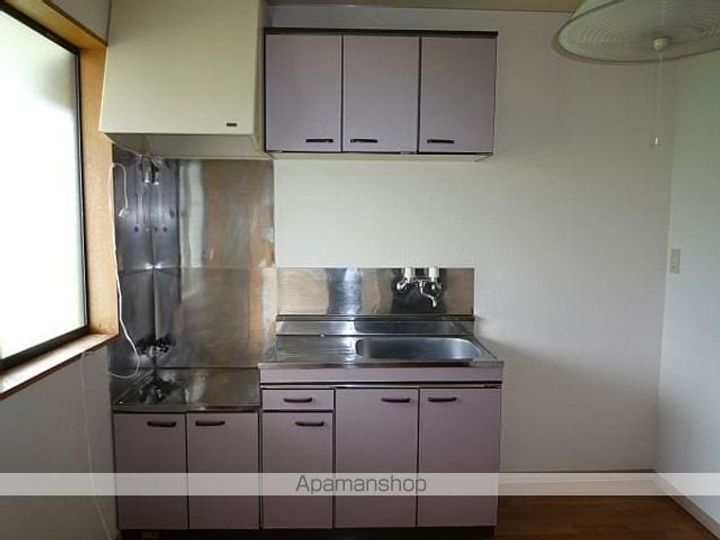 シガハイツⅡ106のキッチン