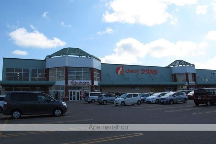 コーポスマイル24B205の周辺