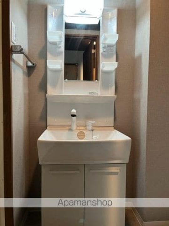 愛知県西春日井郡豊山町大字青山字東栄の賃貸マンション103の内装