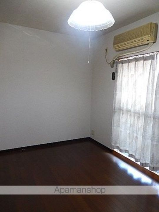 アネックス大幸の居間