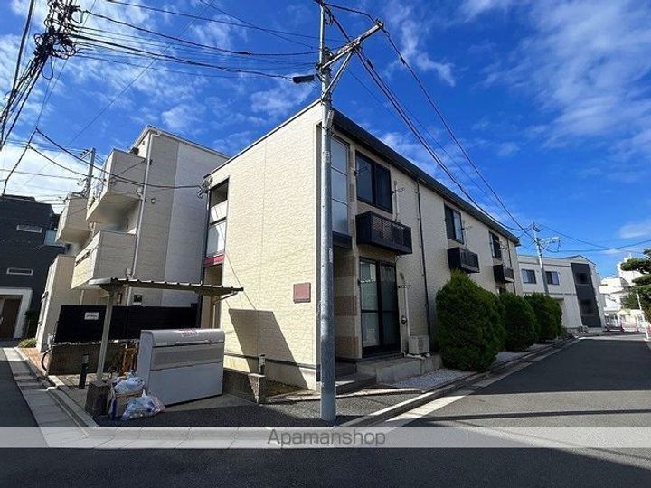 レオパレスクレインの外観