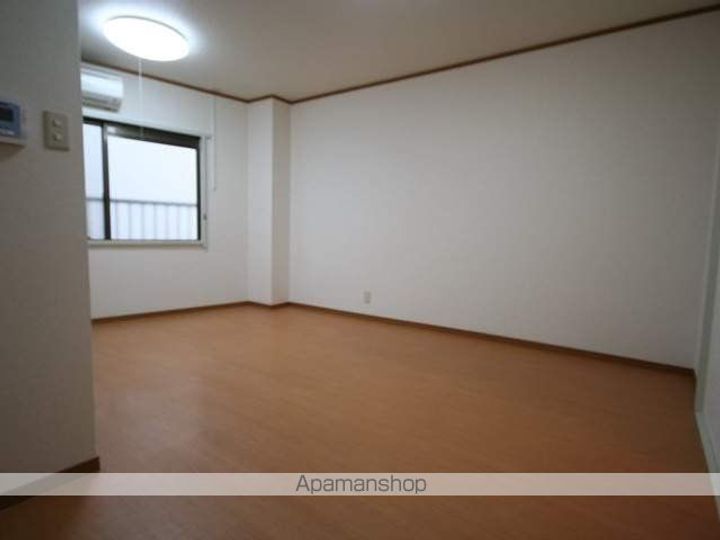 光ハイツの内装