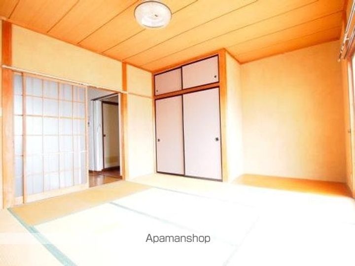 アーバンライフ304の居間