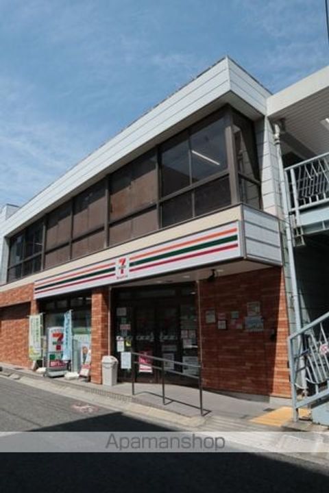 アスカ藤の周辺