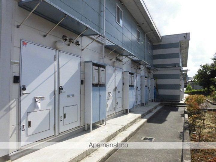 レオパレスシャトレー小石名沢108の外観