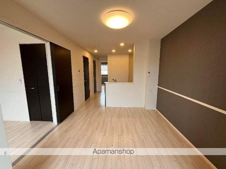 ルミナス・ハイム ASAKAの居間