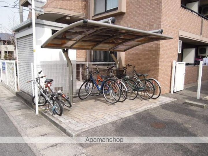 岡山県岡山市北区青江4丁目の賃貸マンションの外観