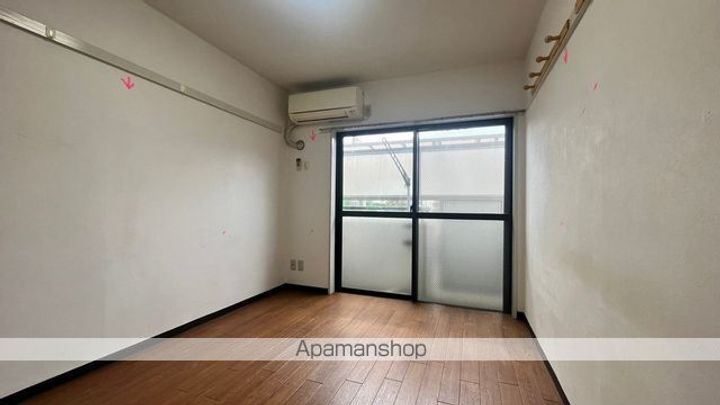 第一ベルハイムの居間